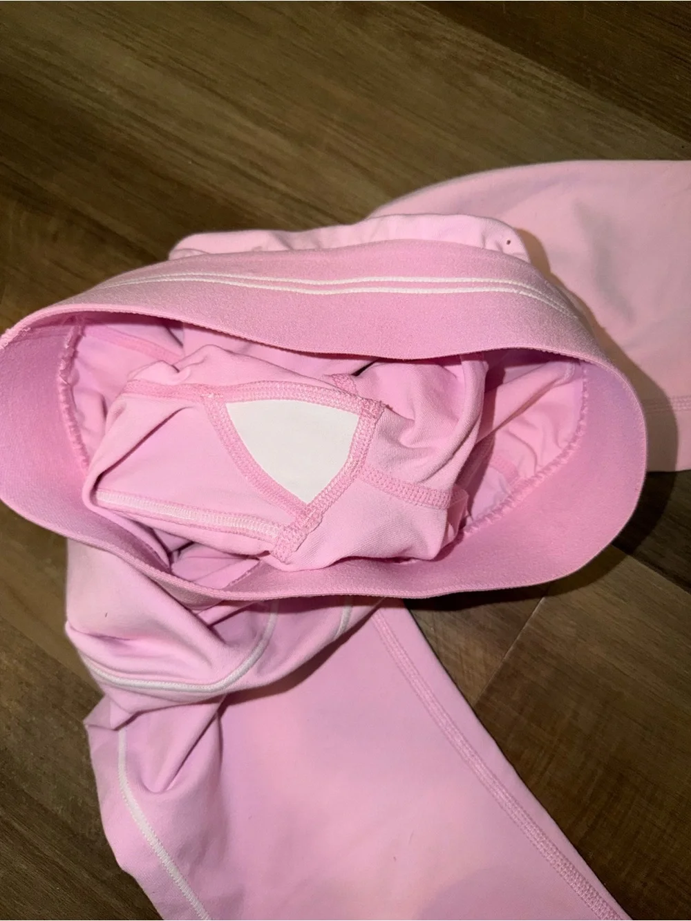 ALO Pink & White Trim Activewear Set – M/XS 💗